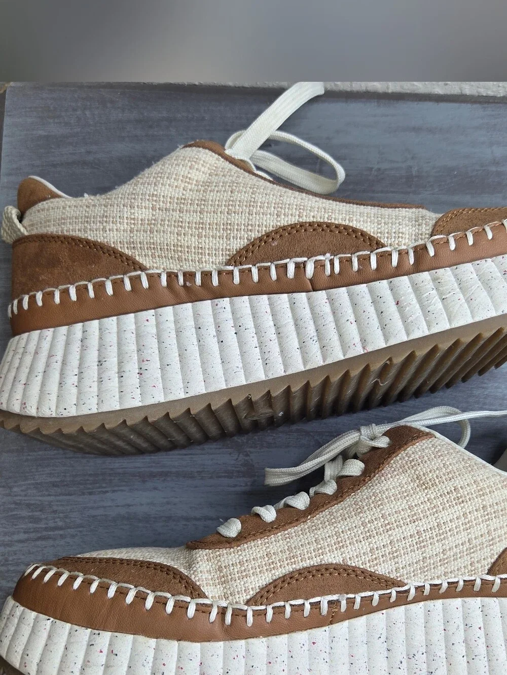 Universal Thread Chunky-Soled Womens Casual Shoes Size 8.5